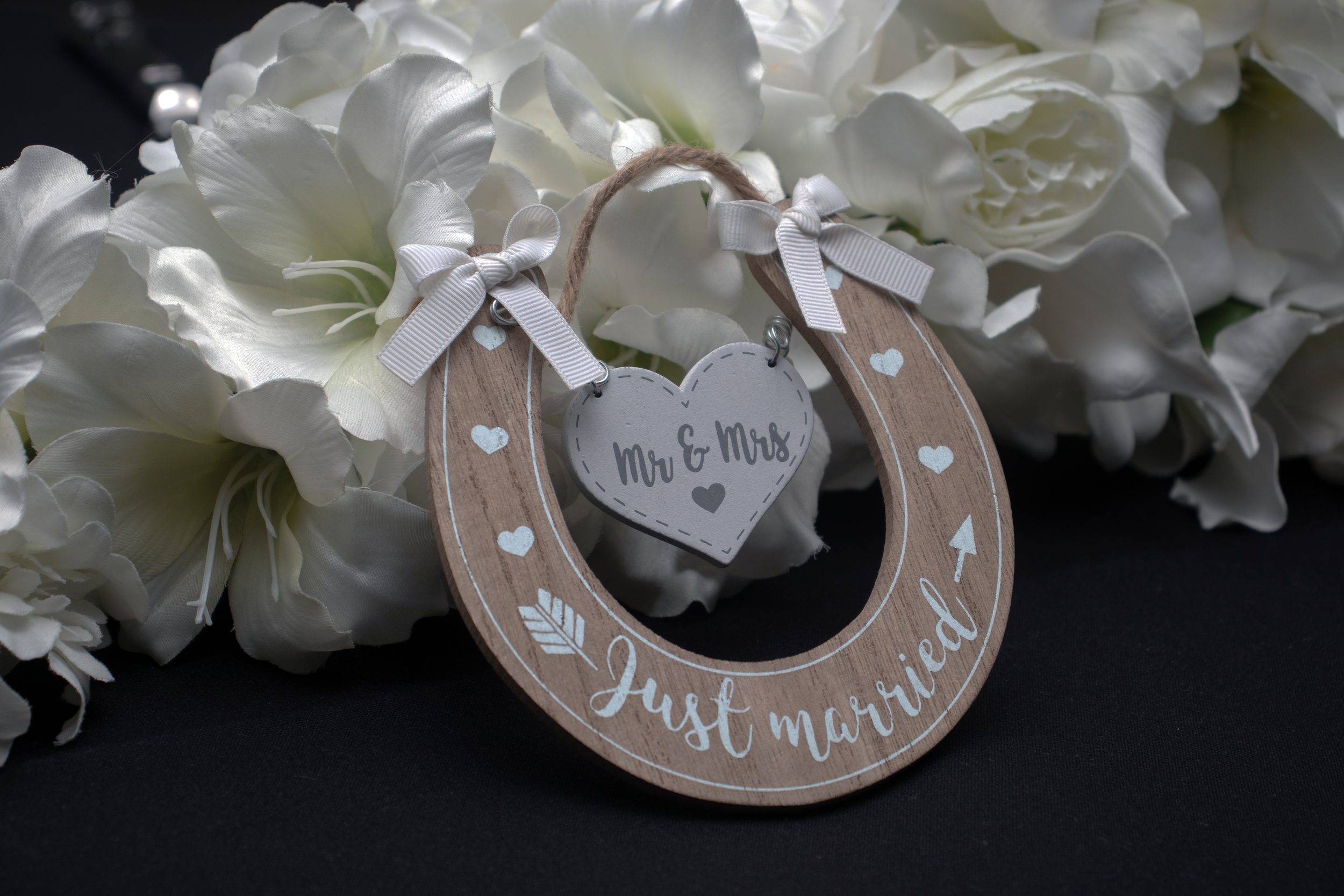 A just married sign at the venue